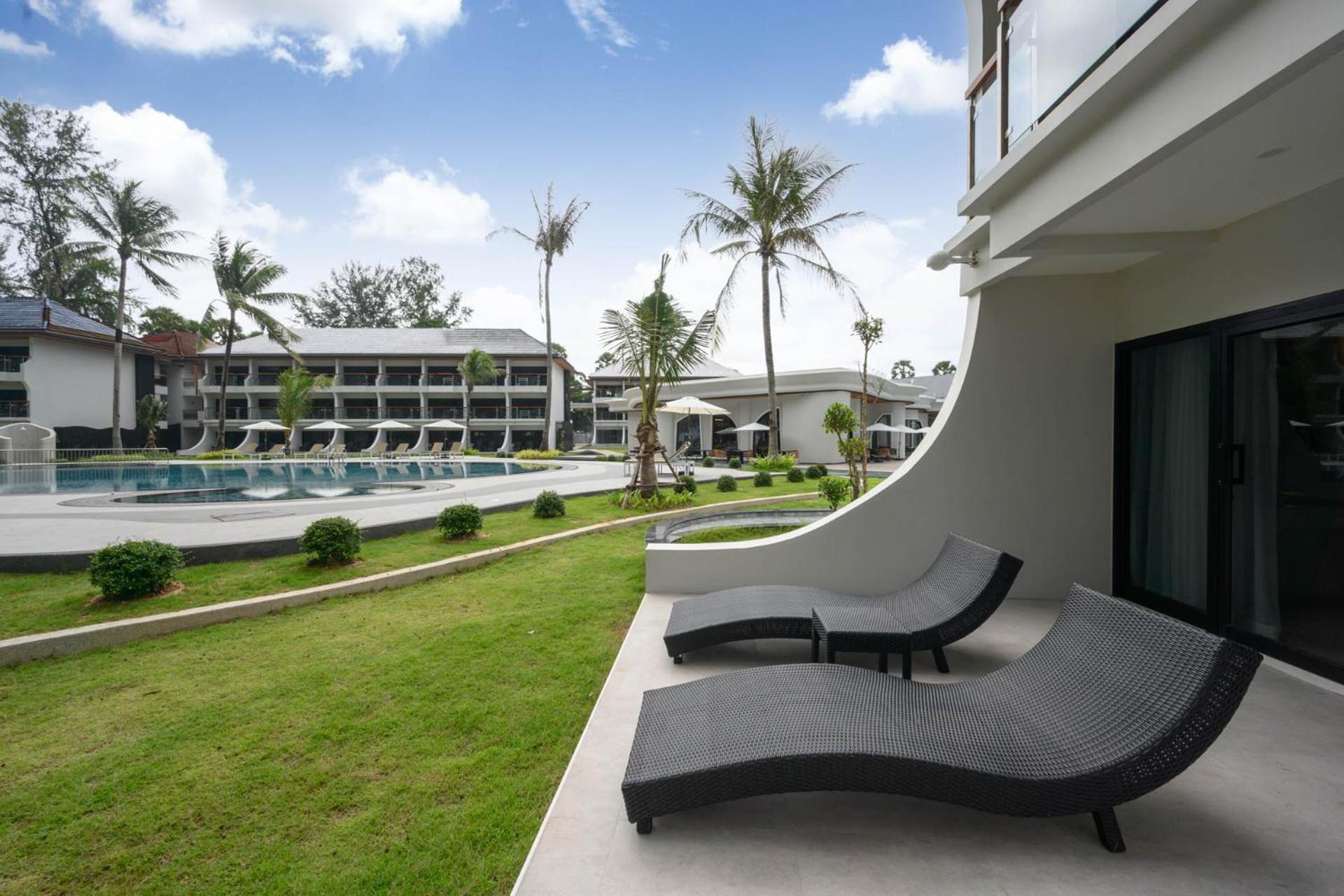 Amora Beach Resort Phuket Praia de Bang Tao Exterior foto