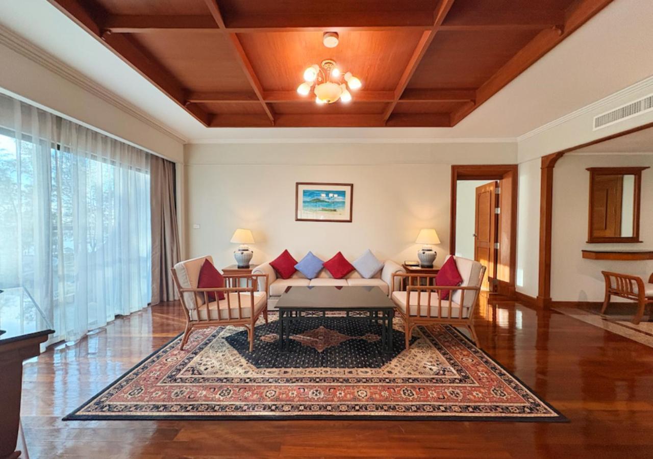 Amora Beach Resort Phuket Praia de Bang Tao Exterior foto